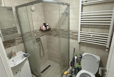 Garsonieră decomandată în Central - 2