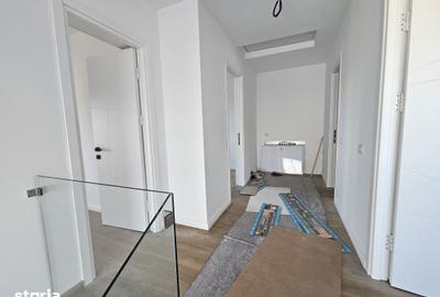 Casă cu 4 camere cu Teren 335 Mp în Trivale