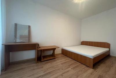 Apartament cu 2 camere decomandat în Nicolina