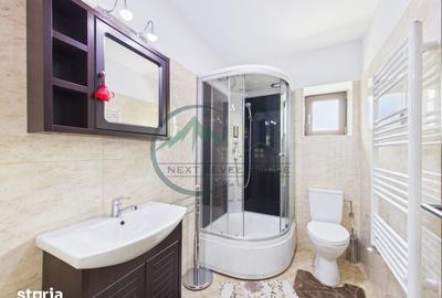 Casă cu 10 camere cu Teren 1009 Mp în Central - 2