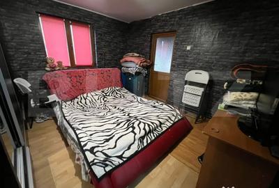 Casă cu 3 camere cu Teren 2638 Mp în Central