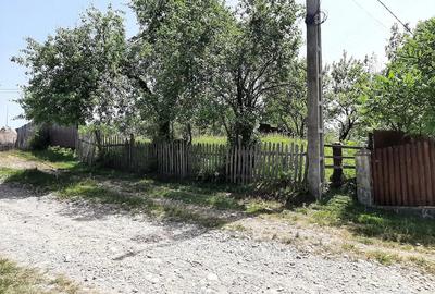 Teren de 1584 mp, în Talea