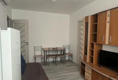 Apartament cu 2 camere semidecomandat în Central - 3