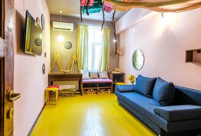 Apartament cu 2 camere semidecomandat, mobilat în Centrul Istoric - 2
