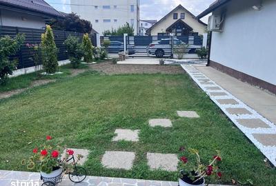 Casă cu 5 camere cu Teren 360 Mp în Pielești