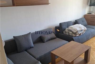 Apartament cu 2 camere decomandat în 14 Mai