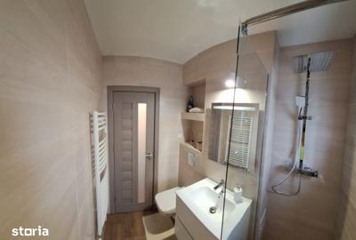 Apartament cu 2 camere, mobilat în Central