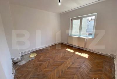 Apartament cu 3 camere semidecomandat în Baciu