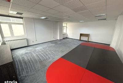 Spațiu comercial, de 50 mp, în Nicolina - 3