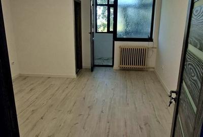 Garsonieră semidecomandată în Central