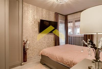 Apartament cu 3 camere decomandat, mobilat în UTA - 4