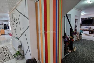 Casă cu 4 camere în Muncitoresc