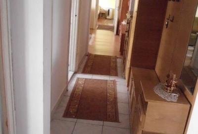 Apartament cu 3 camere semidecomandat în Micălaca - 2