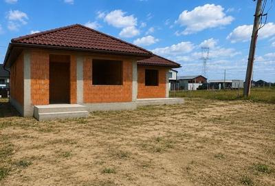 Casă individuală cu 3 camere cu Canalizare în Cihei - 5