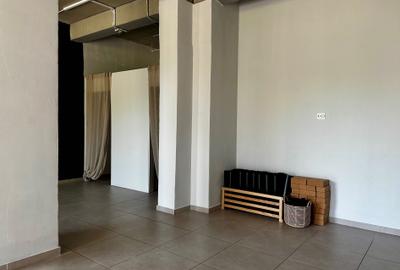 Spațiu comercial, de 120 mp, în Central