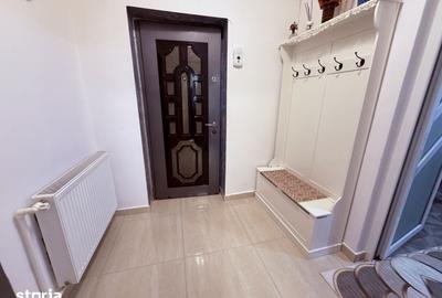 Apartament cu 2 camere decomandat în Micro 4 - 5