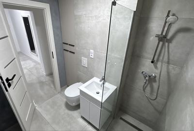 Apartament cu 2 camere decomandat în Cornișa - 4