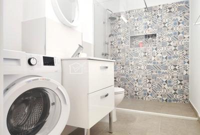 Apartament cu 3 camere decomandat în Chinteni