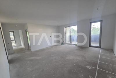 Apartament cu 3 camere semidecomandat în Gheorgheni