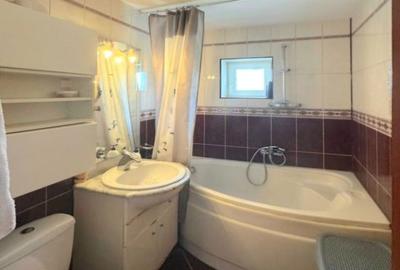 Apartament cu 3 camere, mobilat în Nerva Traian