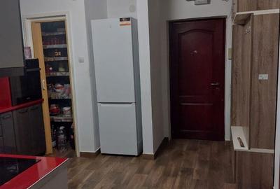 Apartament cu 3 camere semidecomandat în Central - 2