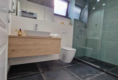 Casă cu 4 camere în Central - 1