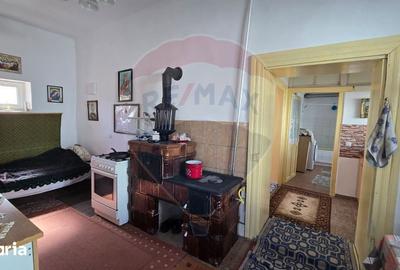 Casă cu 3 camere cu Teren 847 Mp în Central - 14
