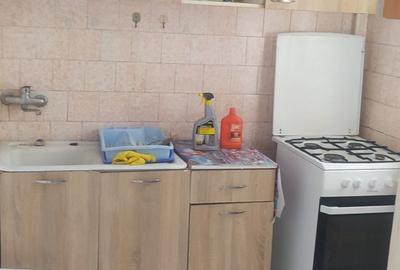 Apartament cu 3 camere decomandat în Carpați 1 - 5
