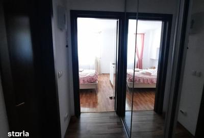Apartament cu 3 camere, mobilat în Mărăței