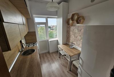 Apartament cu 2 camere decomandat, mobilat în Ultracentral