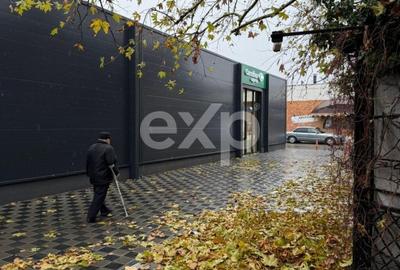 Spațiu comercial, de 360 mp, în Central - 3