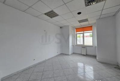 Casă cu 9 camere cu Canalizare în Moșilor - 2