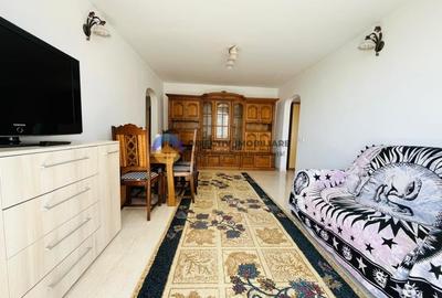Apartament cu 3 camere semidecomandat, mobilat în Dărmănești