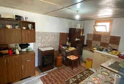 Casă cu 4 camere cu Teren 600 Mp în Central