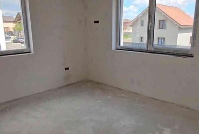 Casă cu 5 camere cu Teren 635 Mp în Giarmata - 8