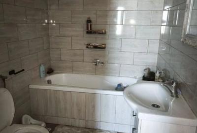 Casă cu 2 camere cu Teren 5500 Mp în Frătăuții Vechi