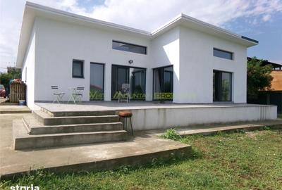 Casă cu 5 camere cu Teren 950 Mp în Ghermănești
