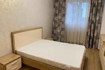 Apartament cu 3 camere semidecomandat, mobilat în 9 Mai - 10