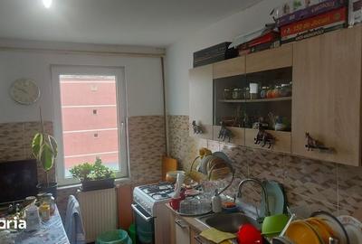 Apartament cu 4 camere în Triaj - 1