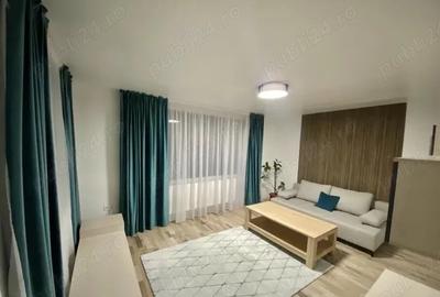 Apartament cu 2 camere semidecomandat, mobilat în Craiter