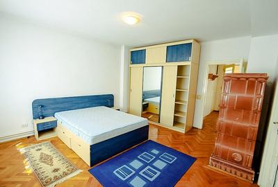 Apartament cu 3 camere decomandat în Centrul Istoric - 2