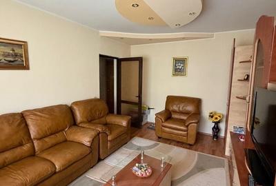 Apartament cu 3 camere în Mazepa 2