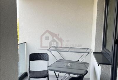 Apartament cu 2 camere decomandat, mobilat în Costin Georgian