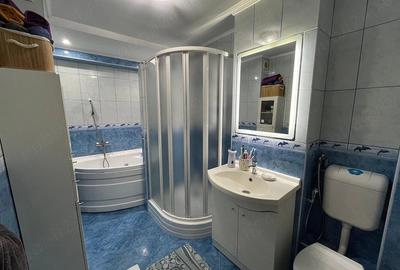 Apartament cu 3 camere decomandat în Ultracentral