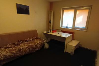 Apartament cu 2 camere decomandat, mobilat în Baba Novac