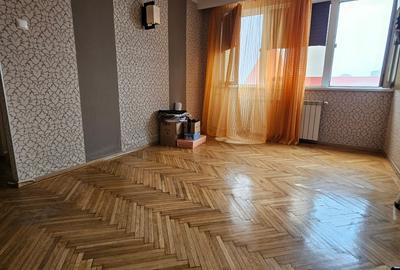 Apartament cu 3 camere semidecomandat, mobilat în Gara de Est - 2