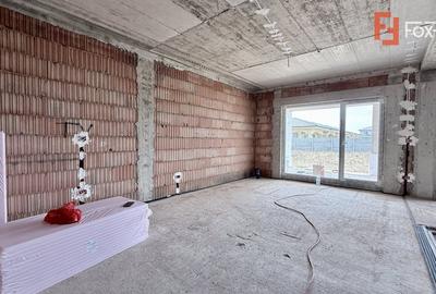 Duplex cu 5 camere cu Canalizare în Moșnița Nouă