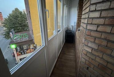 Garsonieră decomandată în Central