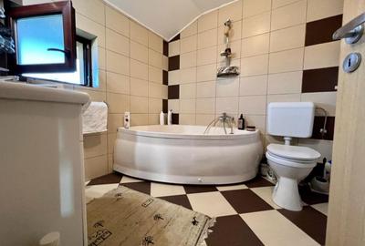 Casă cu 6 camere cu Canalizare în Moșnița Veche - 14