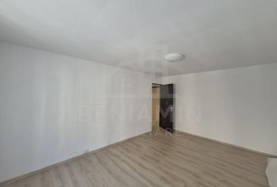 Apartament cu 2 camere decomandat în 1 Mai